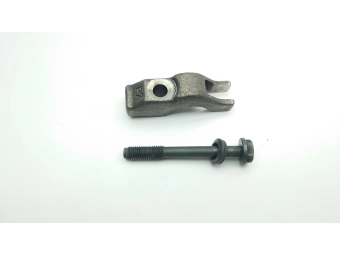 ŁAPKA MOCOWANIE UCHWYT WTRYSKU OPEL 1.7 CDTI COMBO, ZAFIRA, ASTRA J, Z17DTR